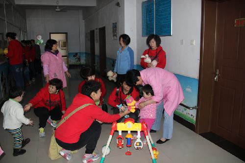 学雷锋 献爱心作文