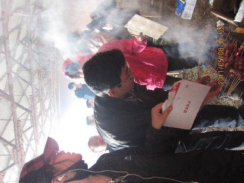 Let’s go——记牧民们的丰收会作文