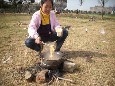 特别的野炊——我们的春游野炊(下)作文