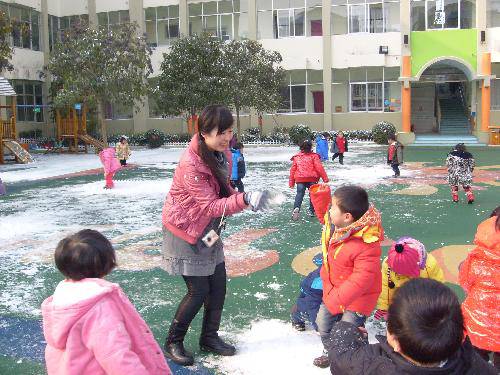 雪花带来的欢乐~(图)作文