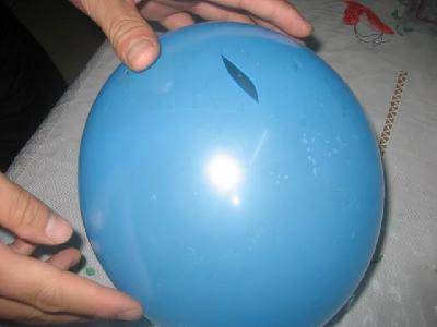 动手做实验(二)--做防爆气球作文