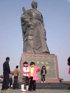 点点第一次赶庙会!(附多图)作文