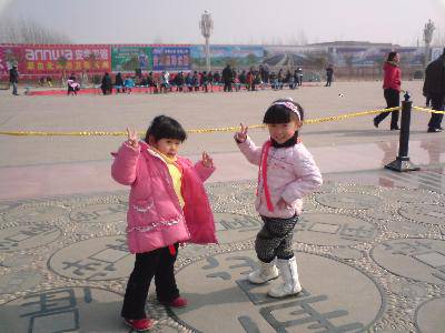 点点第一次赶庙会!(附多图)作文