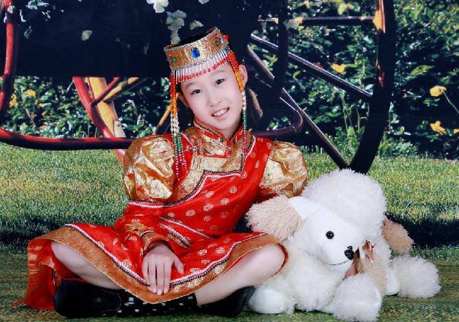 我的根在草原——《草原儿女心向党,保护母亲河征文》作文