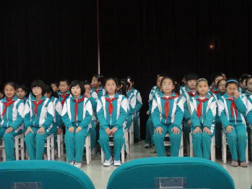 瞧,那些精彩的节目——《弟子规》主题性学习汇报作文