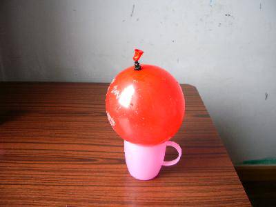 科学小试验——有魔力的气球作文