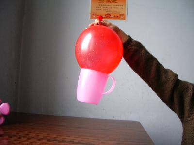 科学小试验——有魔力的气球作文