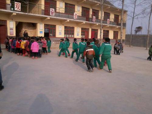 隐形的翅膀——爱心传递梦想(上)作文