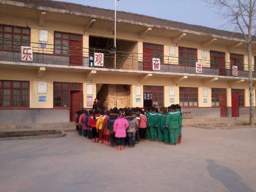 隐形的翅膀——爱心传递梦想(上)作文