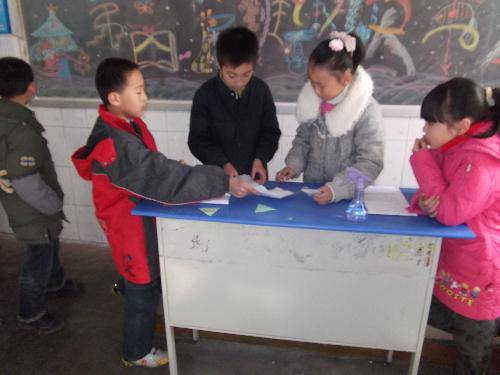 同样的精彩 不一样的感动作文