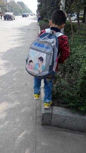 ȥѧУ첻ٵ