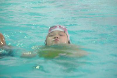 丫丫从旱鸭子成功转型为小青蛙作文