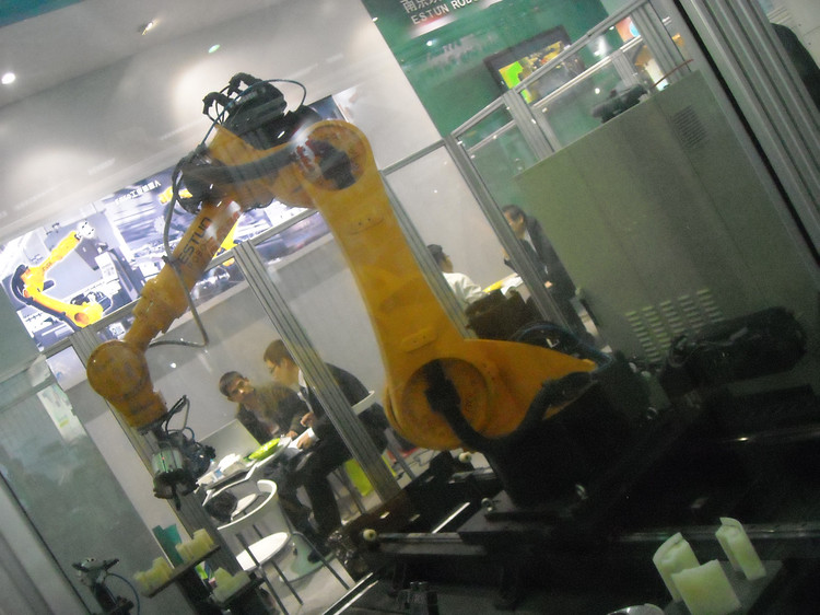 产业机械手臂—2012工博会