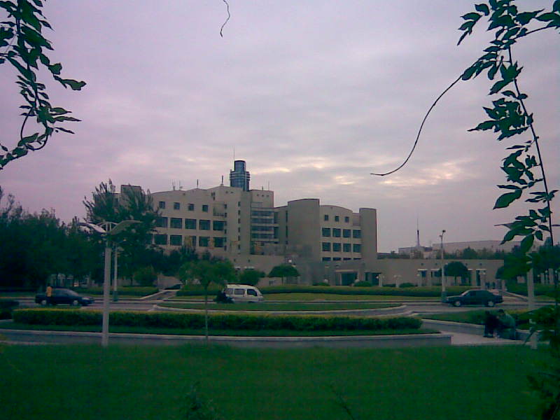 2007-11-24ʯʹѧѧУı仯