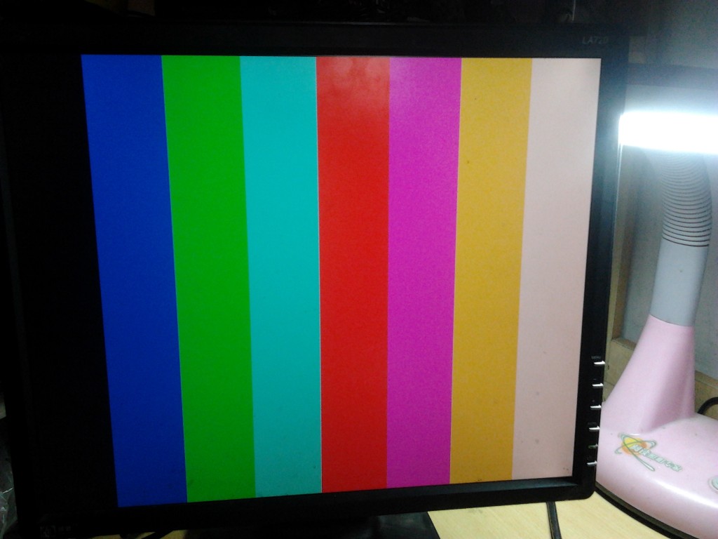 VGA接口之展示彩色条