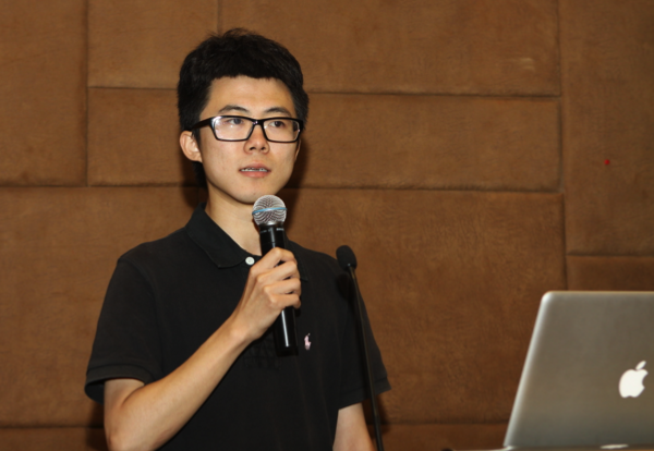 õƬ֪ iPhone ˸˵ȥWeb Ϊĸ罻Ʒ iOS ˿Լʵ | iOS DevCamp