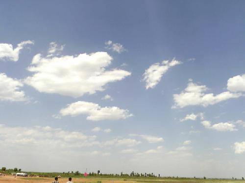 ���ĩ�೵��������ƪ����