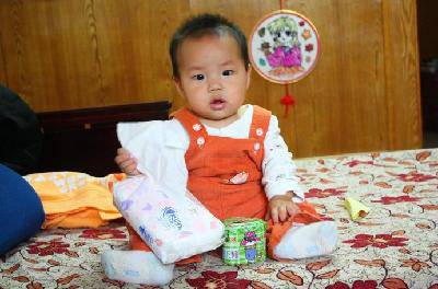 哭哭笑笑小妹妹作文