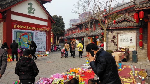 ���Ͻ���Ӱ����