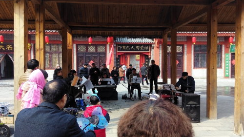 ���Ͻ���Ӱ����