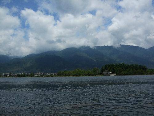 ���������ӥ����