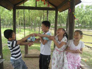 �����£����������� ����һ��      �������조��һ��Ұ����������