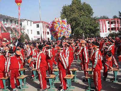 ��ףĸУ��ʮ��������