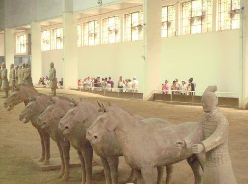 �ι۱���ٸ��������֮������