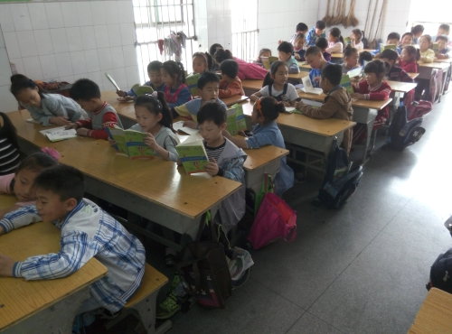 ���˲���ĺ���ְ֡����齻�������