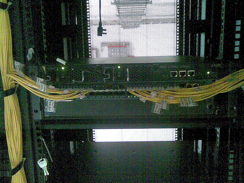 ��У������������Ĳ�ͻ�۲������豸[5ͼ]