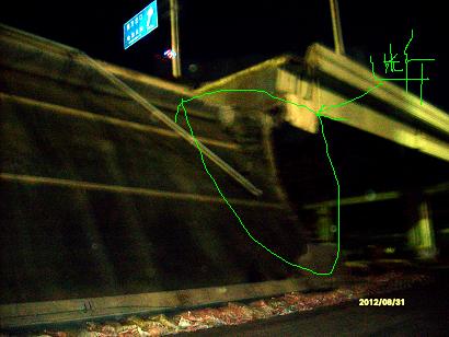 С�����ڹ���������̲���ţ����ţ���ҹ͵��ͼƬ.2012��8��31�գ�9��2�շ�����ԭ����