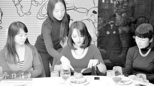 ��ɫ�ռ�ϵ�ж�: RGB��CIELAB��ɫ�ռ��ת�����Ż��㷨