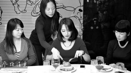 ��ɫ�ռ�ϵ��һ:  RGB��CIEXYZ��ɫ�ռ��ת��������Ż�